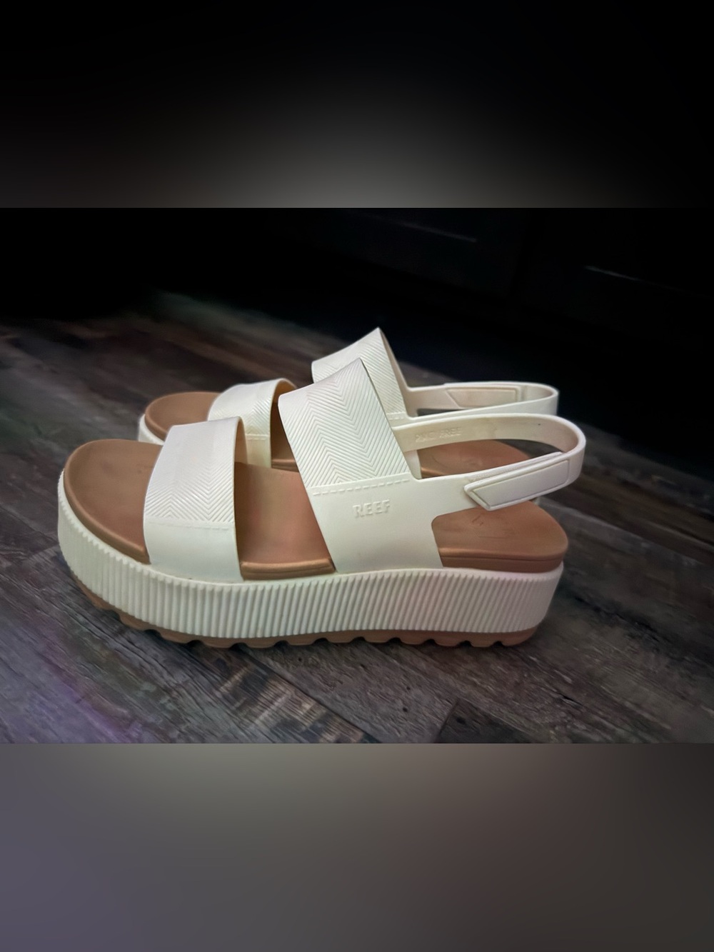 Reef Women’s Cream Platform Slingback Sandals